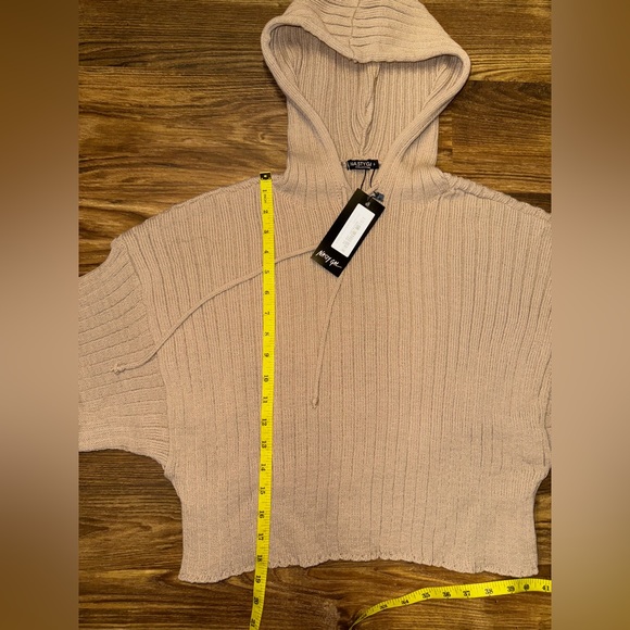 NASTY GAL Women’s Hooded Knit Cropped Sweater size M - Picture 9 of 11